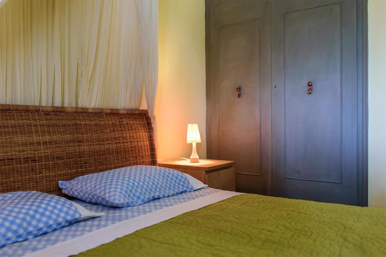 Ferienwohnung Jasmine Of Poseidonia Posidhonía Exterior foto