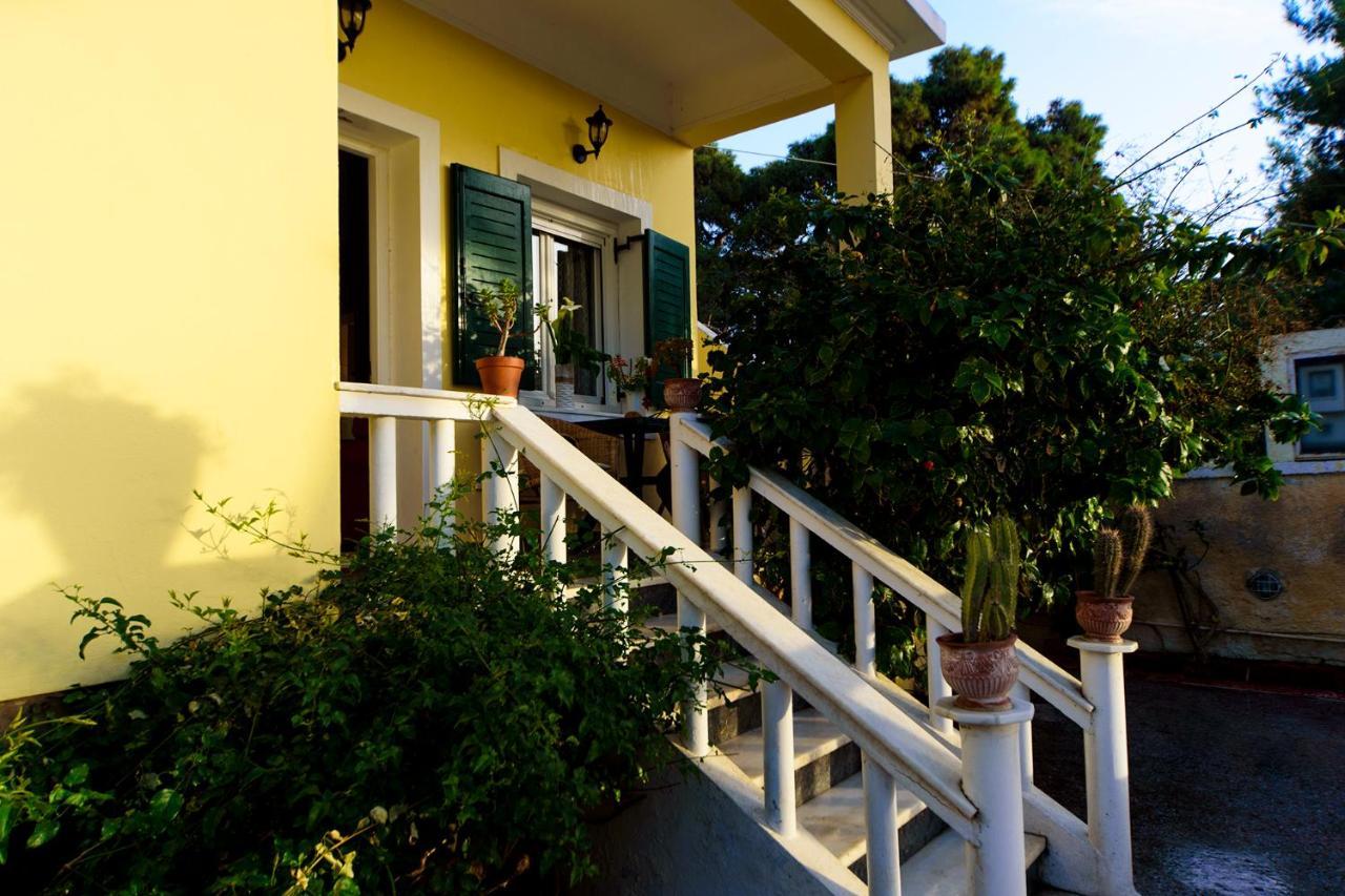 Ferienwohnung Jasmine Of Poseidonia Posidhonía Exterior foto